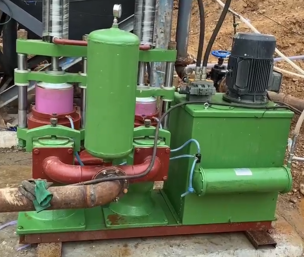 YBH250壓濾機(jī)專用泵在洗沙廠使用現(xiàn)場(chǎng) YBH250壓濾機(jī)專用泵在洗沙廠使用現(xiàn)場(chǎng)